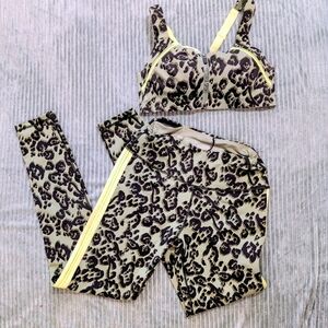 VIctoria Sport: High Impact Bra and 7/8 Knockout Leggings - LIKE NEW